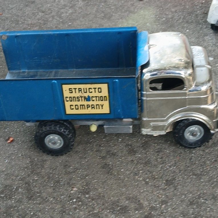 1940s-1950s Structo Construction Company Truck.