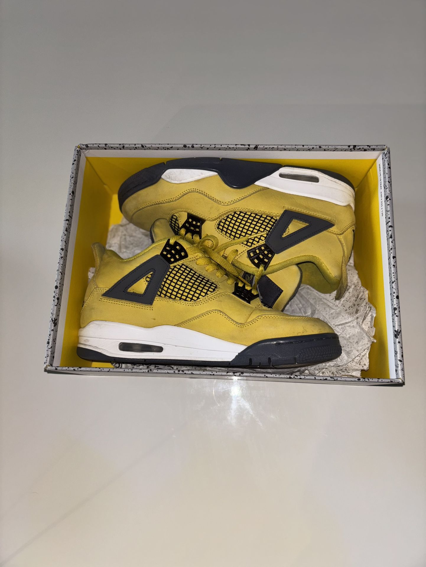 Jordan 4 Lightings