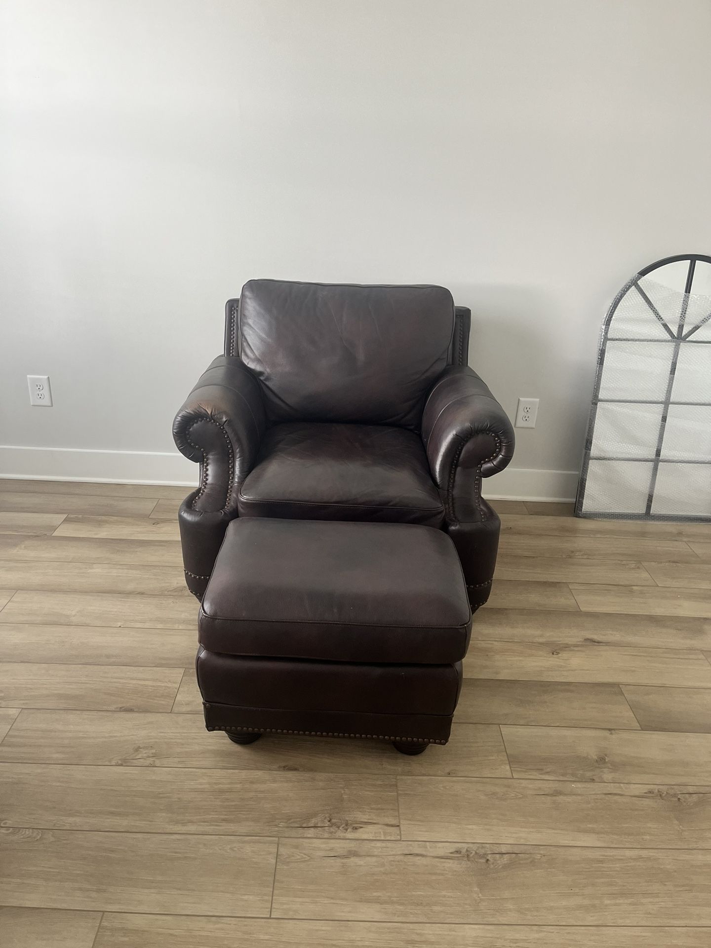 Oversized Leather Chair And Ottoman