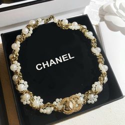 Brand New Women's Designer Gold Pearl & Crystal Diamond Choker