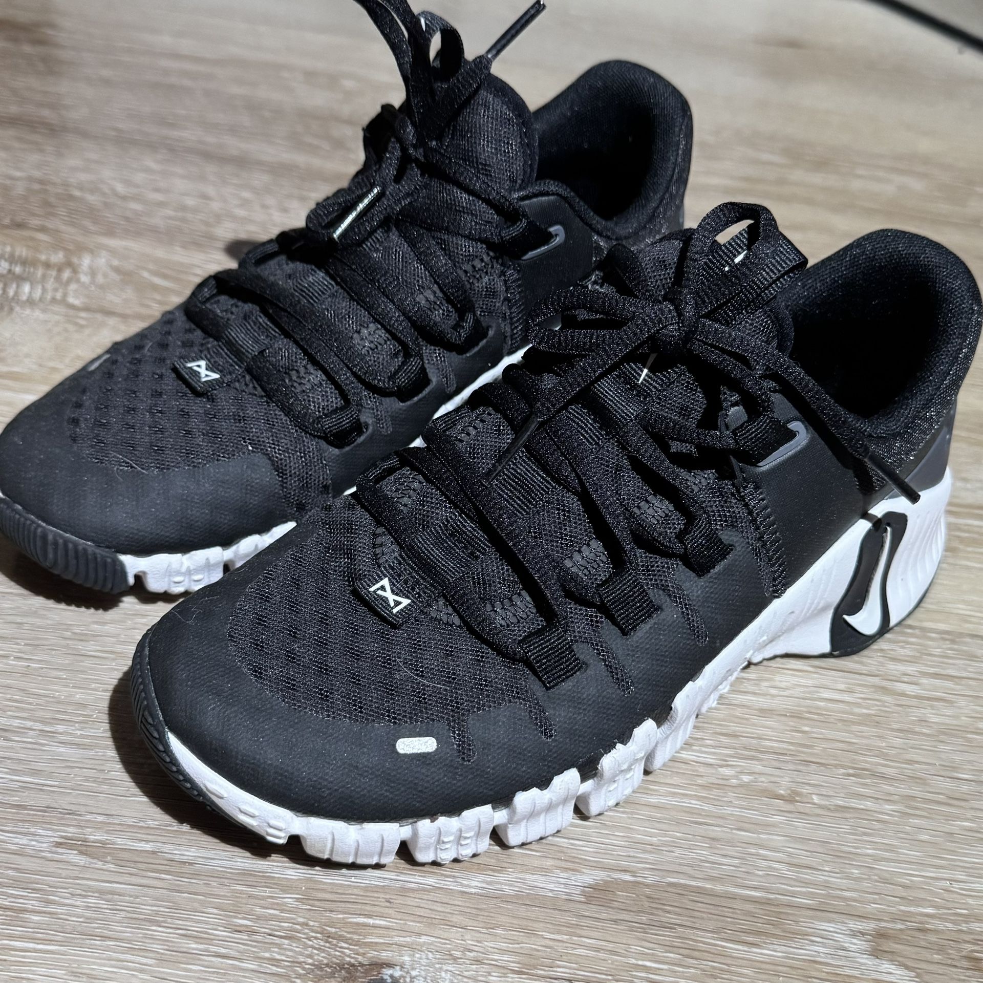 Nike Women's Free Metcon 6 Training Shoes - Size 6.5