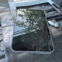 E46 Sun Roof Glass