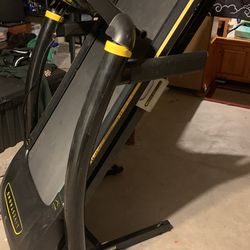 Livestrong max comfort treadmill sales