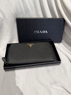 Prada Saffiano meta Wallet OBO