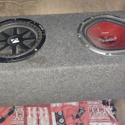 2 10" Subwoofer Kicker Sony And 1000.4 Amp