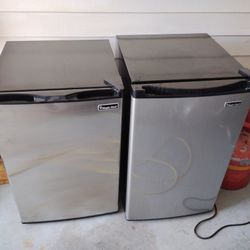 Magic Chef Clean Refrigerator Magic Chef Clean Freezer