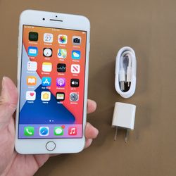 iPhone 7 Plus - UNLOCKED - Like New 