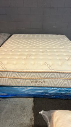 Cal King Mattress (Saatva Classic 14.5” Luxury Firm ) Floor Model Sale ‼️💤😴