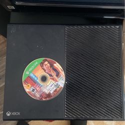 Xbox One + Gta And Controllers
