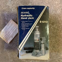 Sears Hydraulic Hand Jack (2 Ton)