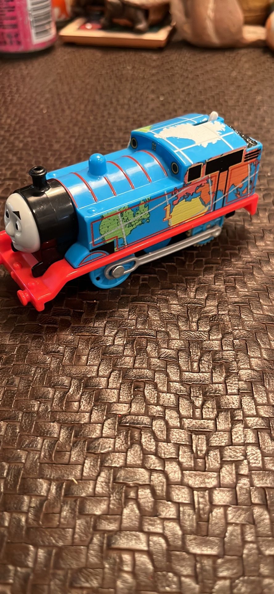 TANK ENGINE & FRIENDS TRACKMASTER REVOLUTION TRAIN - TWISTING TORNADO THOMAS