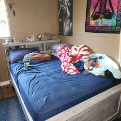 Full size bed