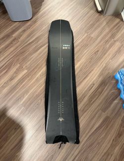 Nidecker Mosquilo 25-26 model 152 very new condition local pickup denver snowboard