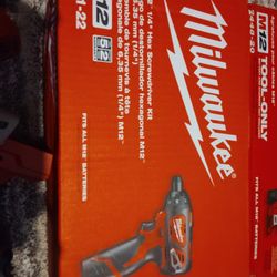 Milwaukee Cordless Hex Screwdriver Kit