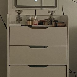 Makeup Vanity