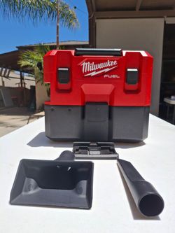 Milwaukee M12 FUEL Brushless 1.6 Gal. Wet/Dry Vacuum (tool only)