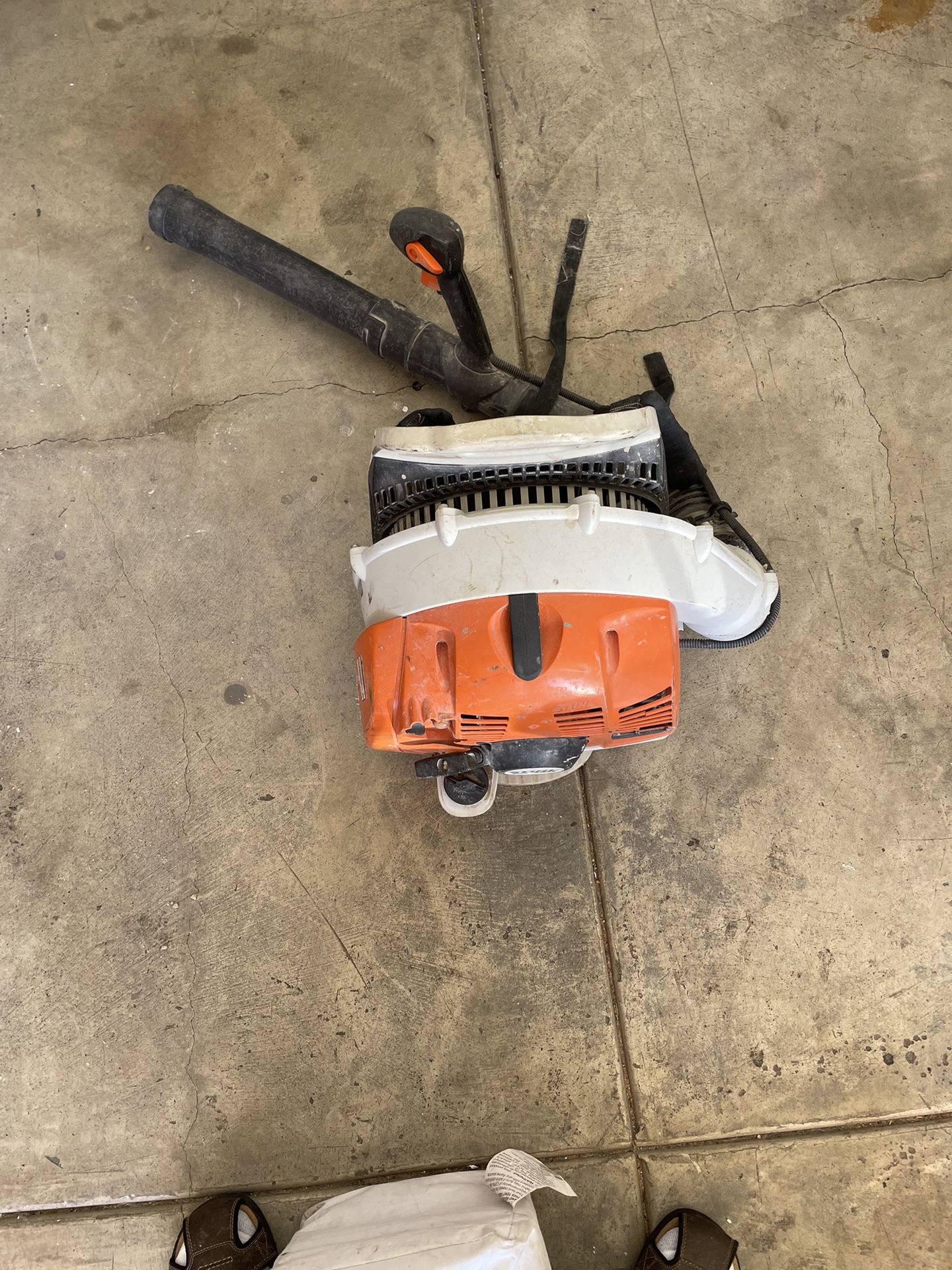 Leaf Blower