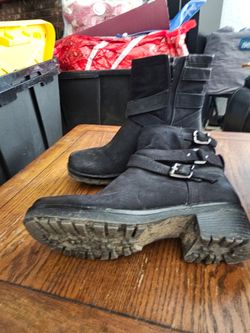 Womans boots Used