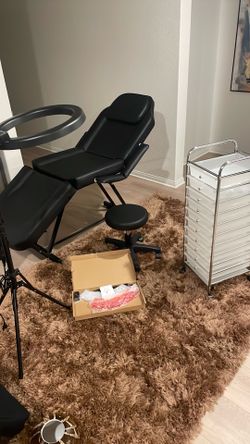 Tattoo/ massage chair