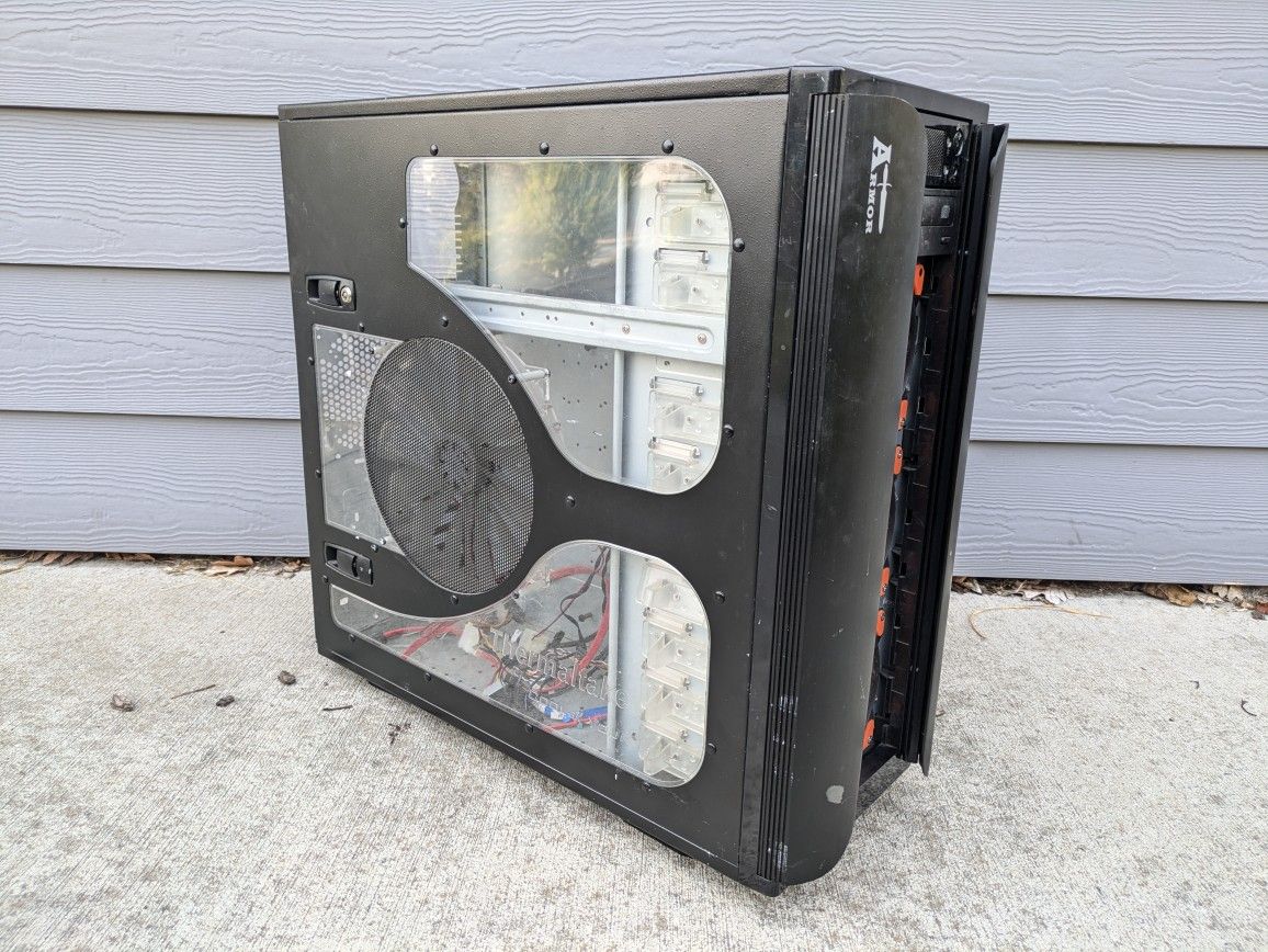 Thermaltake Armor Series Full ATX Case