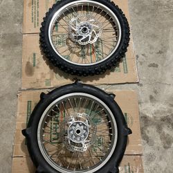 2018 Honda Crf 450  Dirtbike Oem DID Wheels With Paddle Tire