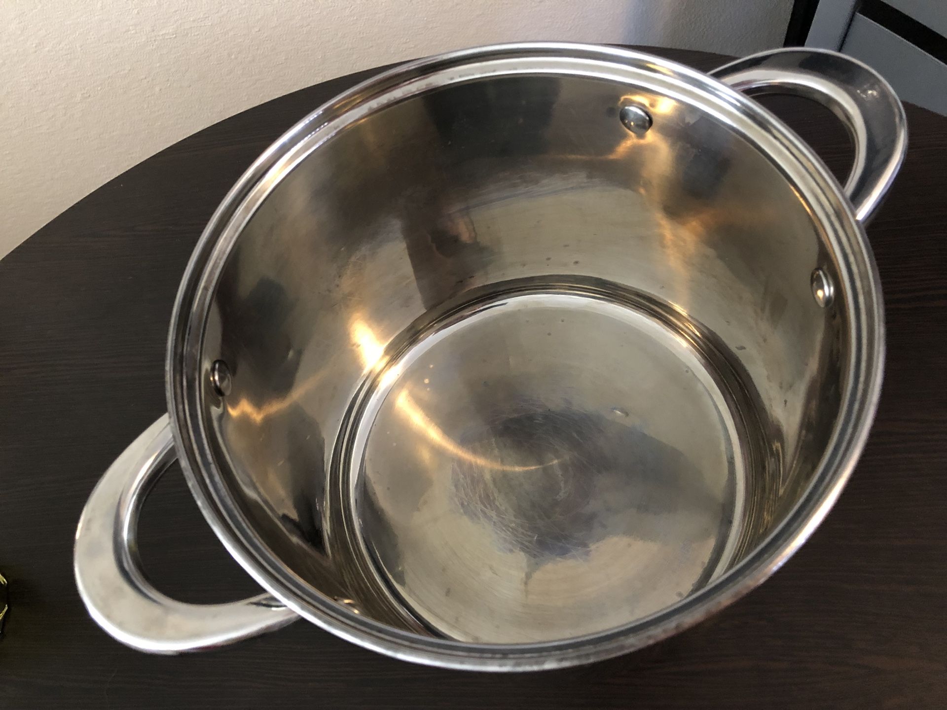 Extra Large Ambaware Stock Pot for Sale in Las Vegas, NV - OfferUp