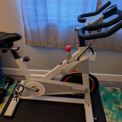 ADVENOR Magnetic Resistance Indoor Cycling Excercise Bike 
