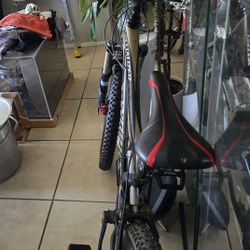 S-Works Specialized Mountain Bike