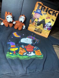 NEW Halloween Snoopy & Woodstock Trick or Treat VTG Sweatershirt 1990