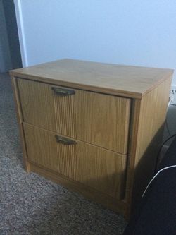 2-Drawer Nightstand