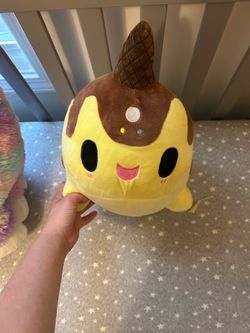 Tasty Peach Studio original choco-nana nomwhal