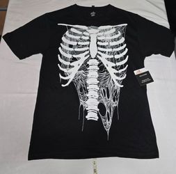 Black Graphic Skeleton Cobwebed Ribcage T-Shirt Size 34-36