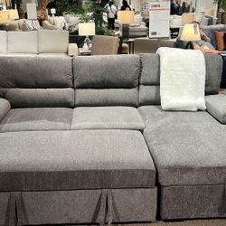🚚 Same Day Delivery 🚚 Yantis Gray Sleeper Sectional with Storage $1,299.00