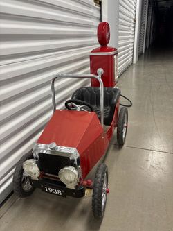Pedal car with gas pump
