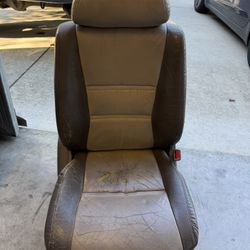 Land Cruiser FJ80 Seat