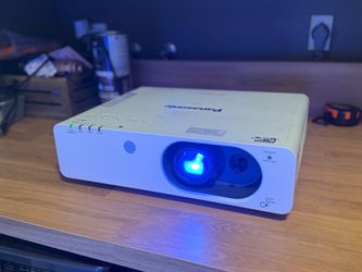 Panasonic 3500 Lumens hdmi Video Projector