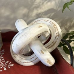 Wood Knot Farmhouse Decor