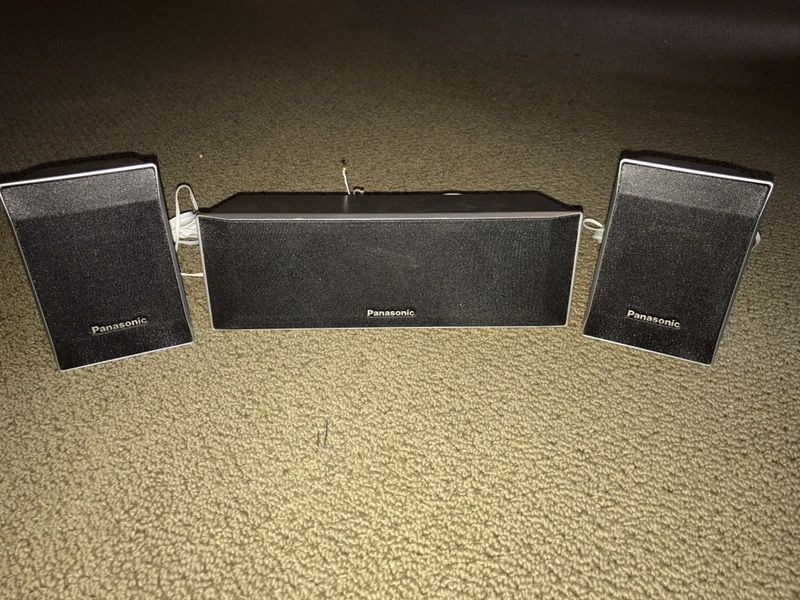 3 Piece PANASONIC SURROUND SOUND SPEAKERS 2 x Front SB FS640