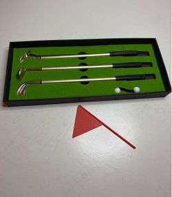 miniature golf pen set and desktop game