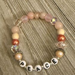 NEW Women’s Beaded Bracelet “PEACE”