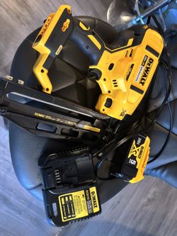 Pistola Dewalt Xr Brusheless 16 Ga 