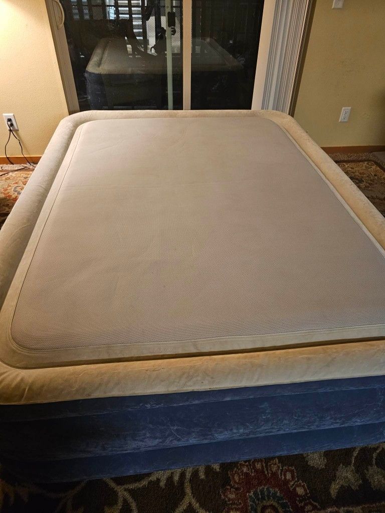 Air Mattress Queen Size