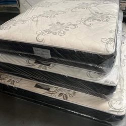 Queen Supreme Mattress And Boxspring 