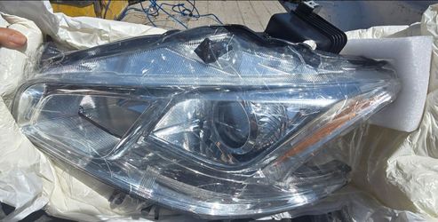NISSAN MAXIMA HEADLIGHTS