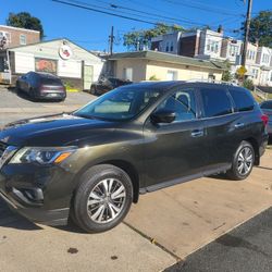 2017 NISSAN PATHFINDER 4SALE 
