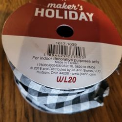 Ribbon 4" black and white checkered wrapping ribbon