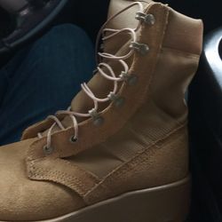 Size 9 Coyote Military Boots