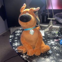Plush Scooby Doo 12” with collar SCOOB! The Movie - Toy Factory