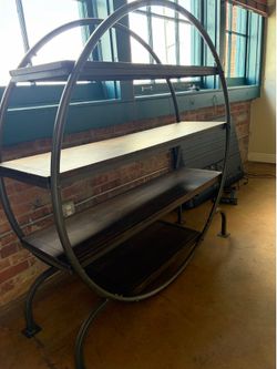 Large circle shelf