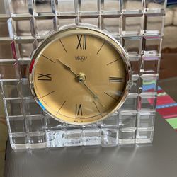 Table Top Clock Fine  Crystal Frame